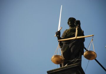 Pražská práva chystají debaty o novém trestním procesu