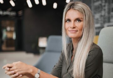 Arrows má „neadvokátní“ partnerku, Vykoukal šéfuje Cirku La Putyka