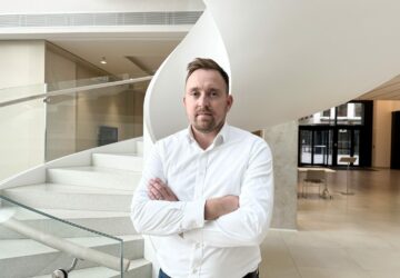 Angyalossy ve vedení sítě, Olszynski v Deloittu a povyšování v Eversheds