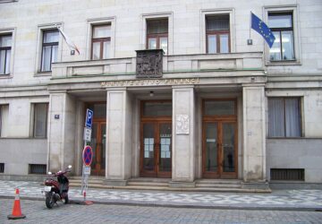 Ministerstvo financí prodalo státní dluhopisy za 11,6 miliardy