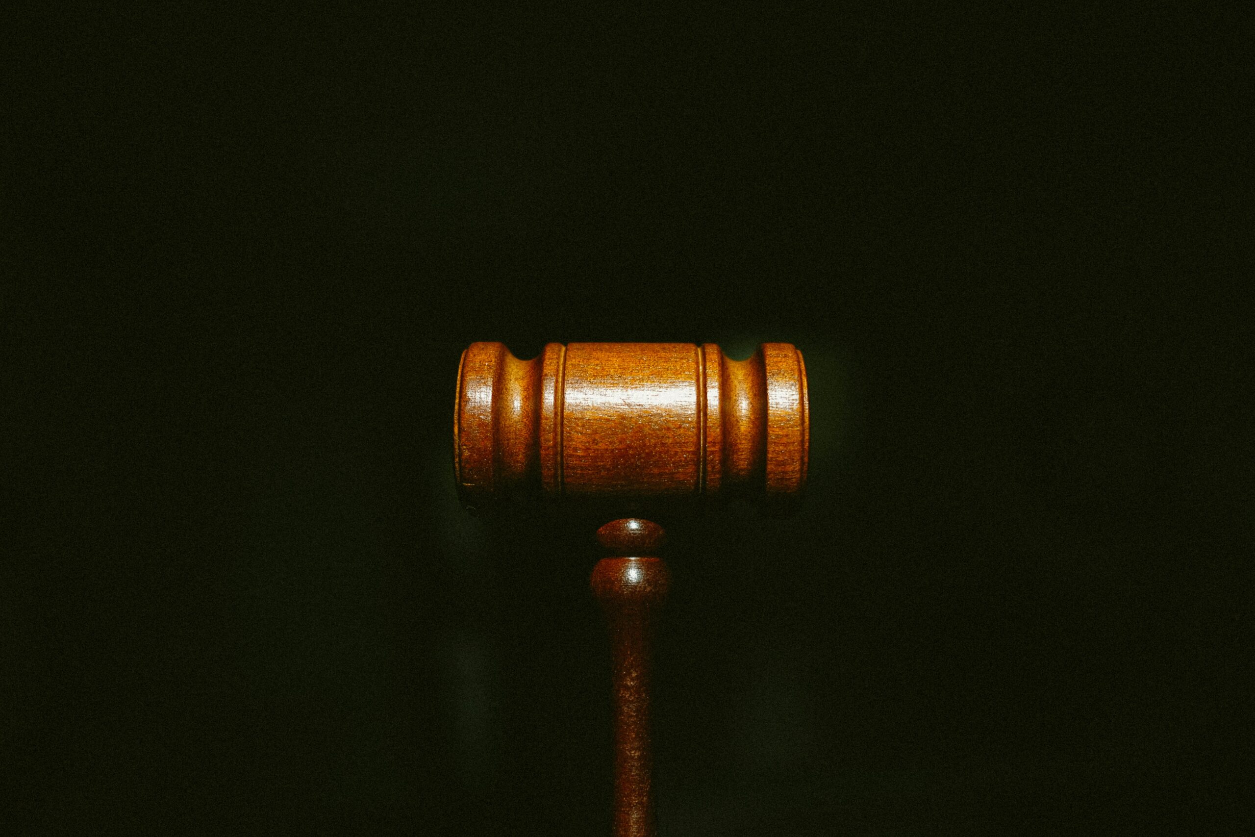pravo-soud-spravedlnost-zakon