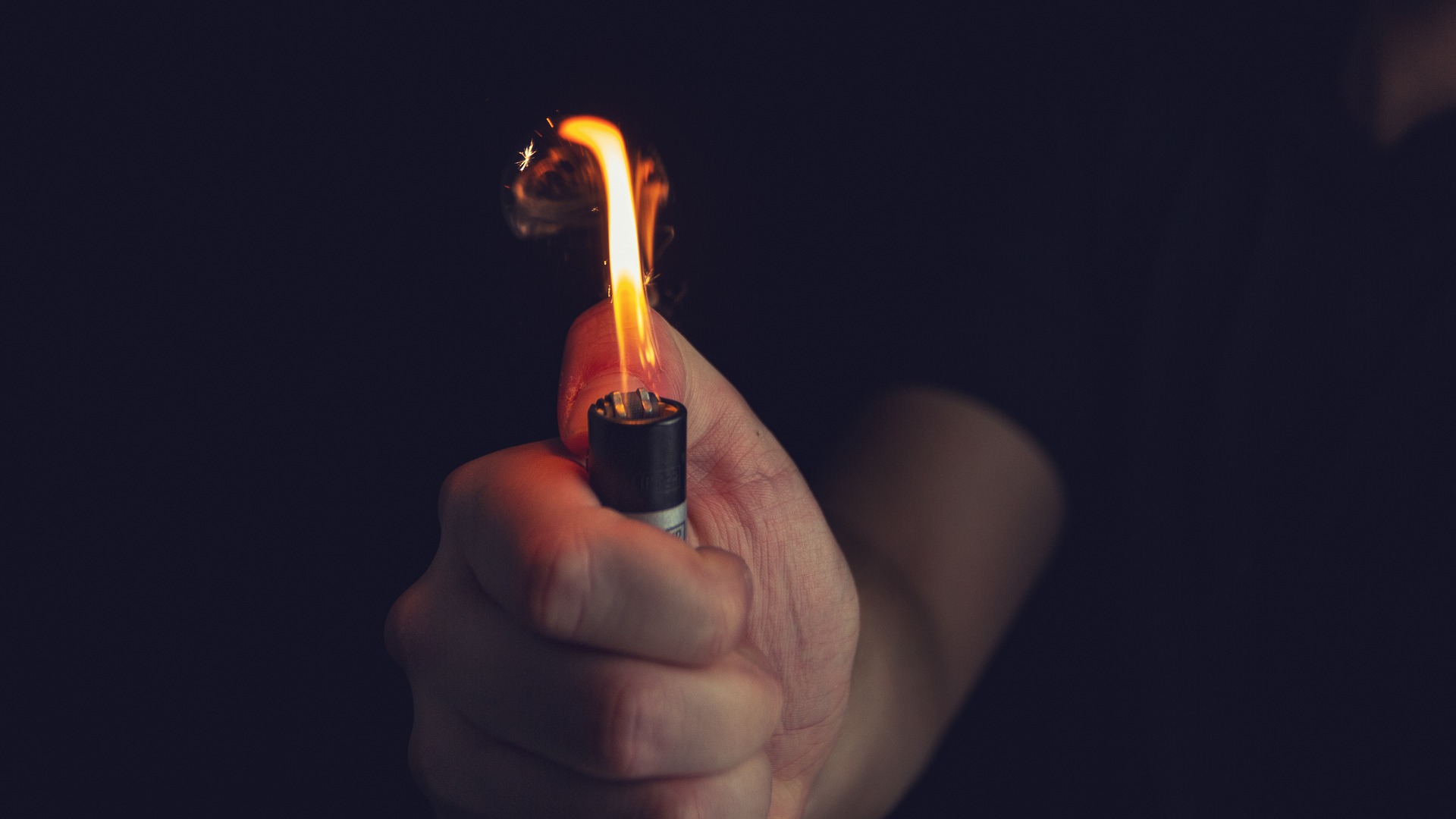 Lighter 5943803 1920